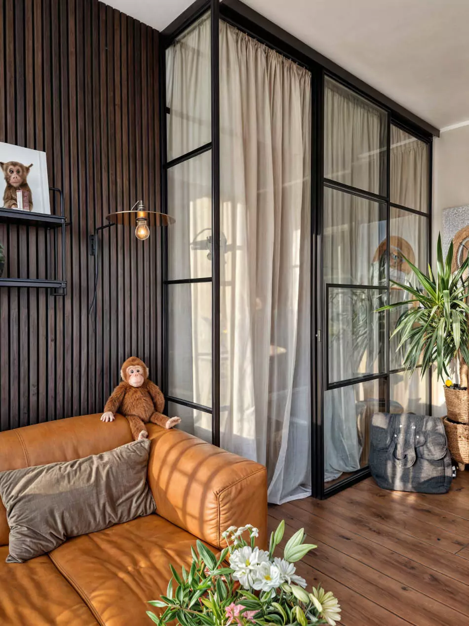 steel-interior-projekt-berlin-wohnzimmer-schiebetür